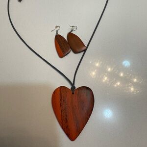 Elegant Heart Pendant Necklace and Earrings Set